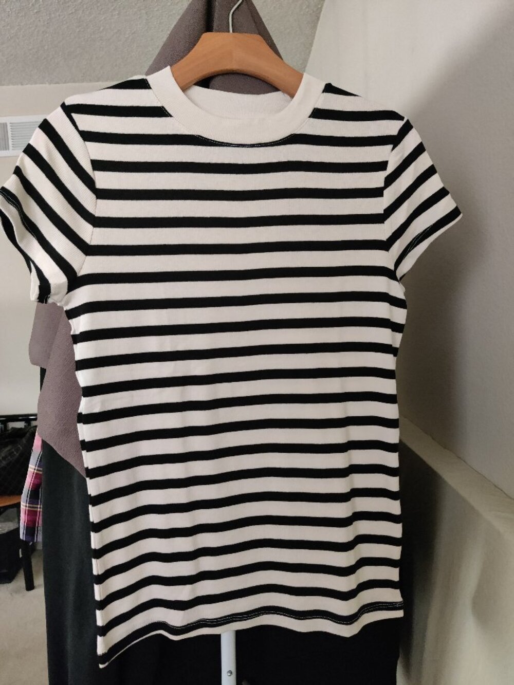 NWOT A New Day SZ-M Striped Short Sleeves Crew Neck T Shirt